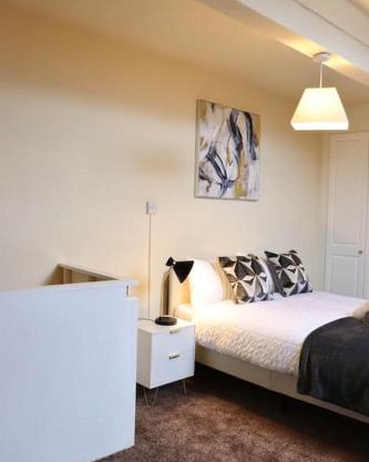 Comfortable 2 Bedroom House