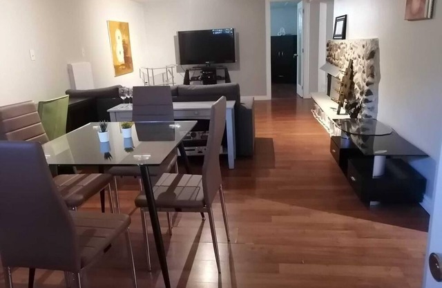 Comfortable 2 Bedroom Unit