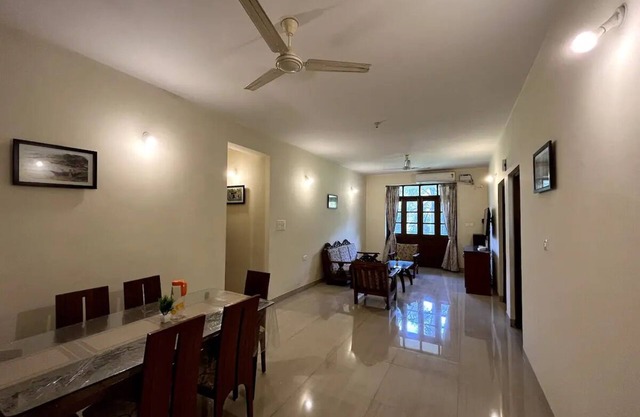 Comfortable 2 BHK with pool Betalbatim beach