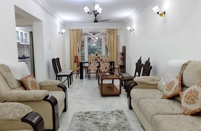 Comfortable 3BHK Private Home in Bangalore Central: Spacious, Clean &Ventilated