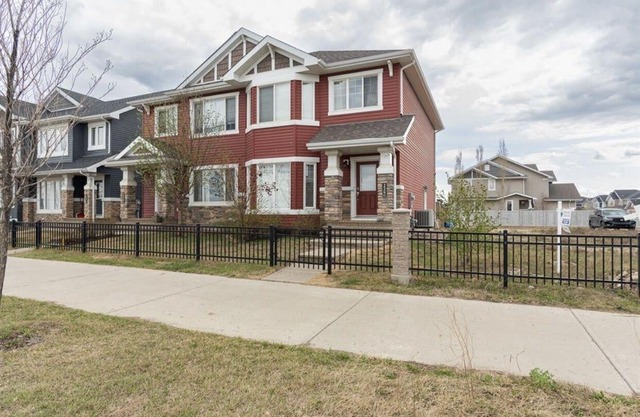 Comfortable 4 bedrooms home in Parsons Creek neighbourhood