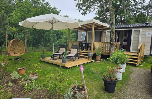 Comfortable 4-seater mobile home, 1 km from the beach, swimming pool, gym