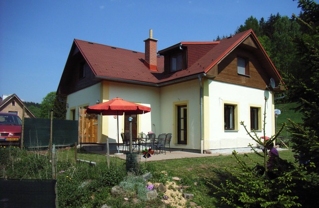 Comfortable and child-friendly apartment for summer and winter vacations