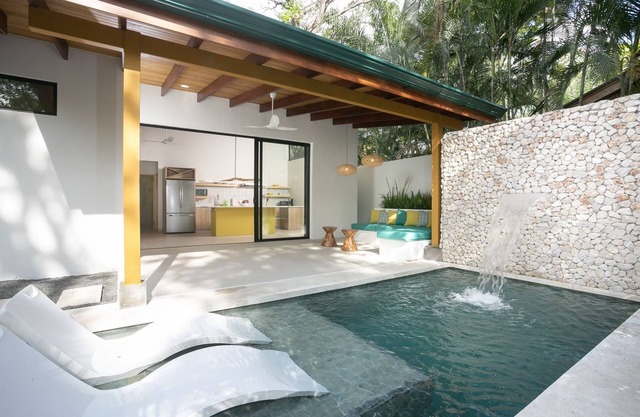 Comfortable and close to the beach in Guiones