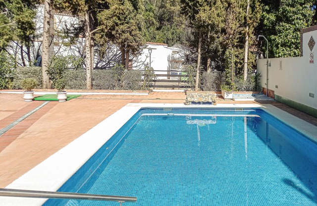 Alojamiento de 2 habitaciones en Benaojan