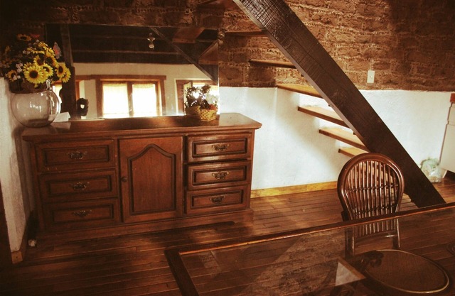 Cómodo y acogedor departamento construido dentro de una casa del siglo XVII