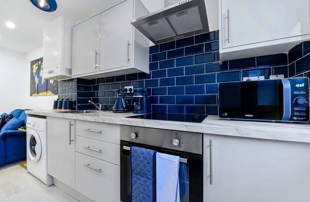 Comfortable and Stylish 1 BR flat - Sleeps 2