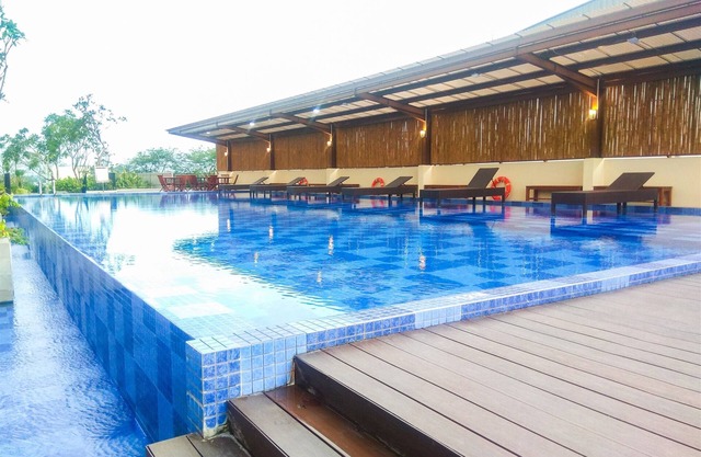Comfortable And Spacious Studio At Azalea Suites Apartment