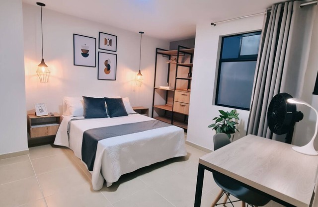 Comfortable apartment, ideal for relaxation or work.
