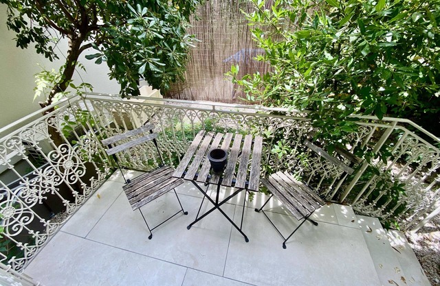Comfortable apartment with nice balcony