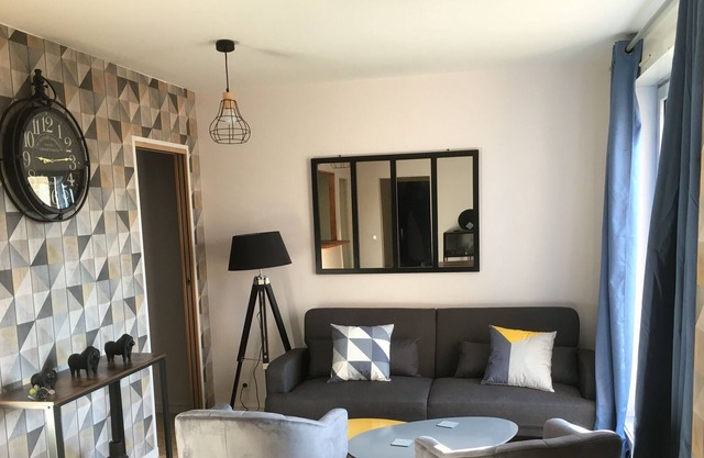 Comfortable apartment close to the beach and town center