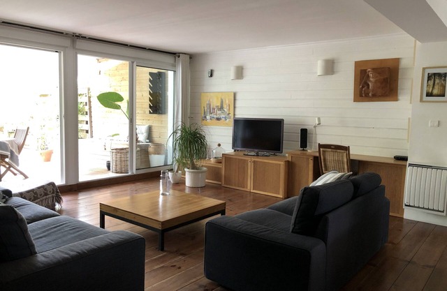 APARTAMENTO CÓMODO A 300M DEL OCÉANO