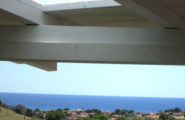 Cómodo apartamento con terraza con vistas al mar, cerca de Villasimius