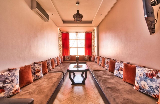 COMFORTABLE APARTMENT WITH BALCONY 400 M FROM THE BEACH Apartment 7