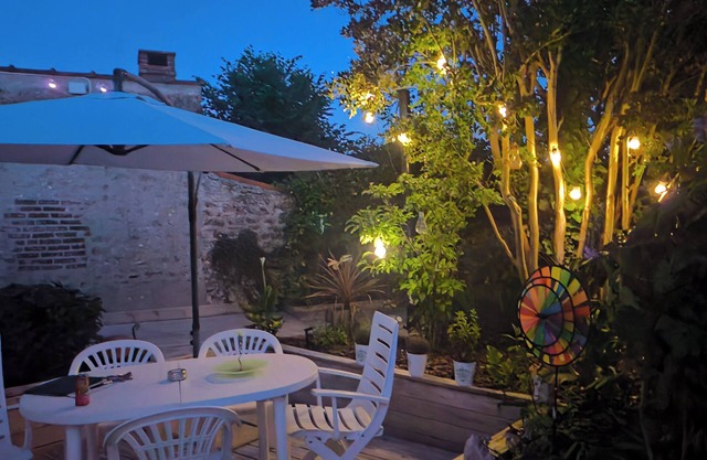 Comfortable cocoon, less than 10 minutes from the beach, ideal for young and old.