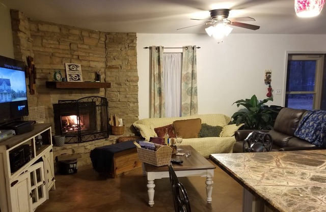 Comfortable convenient private location home close to everything