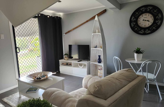 Comfortable Cottage on K'gari's (previously known as Fraser Island) doorstep