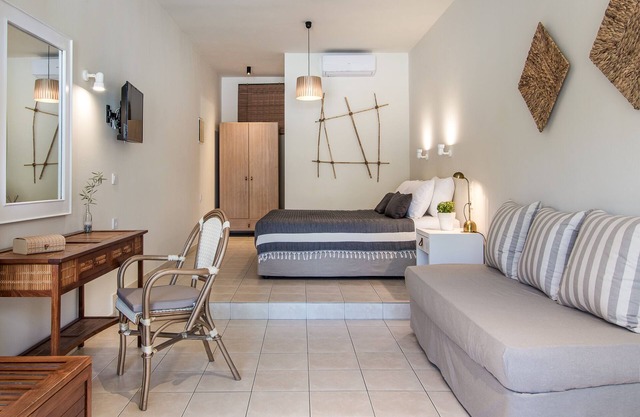 Estudio confortable con vistas al jardín