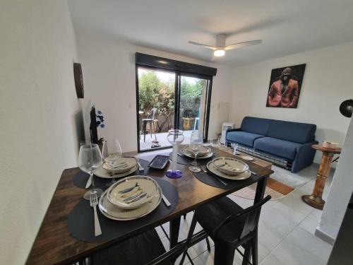 Comfortable ground floor apartment - terrace - parking
