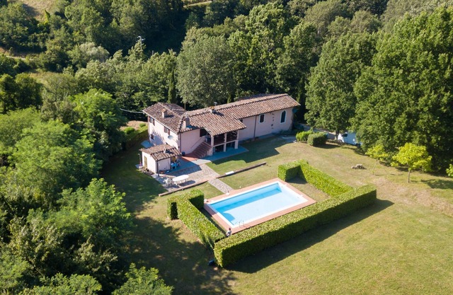 Comfortable Home Romeo Among Greenery, Borgo a Mozzano, Italy