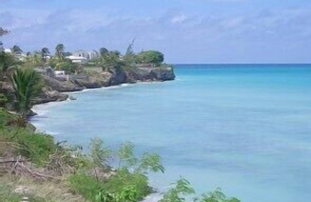 Precioso, casa de vacaciones con piscina en la mejor ubicación: Miami Beach + Fletes