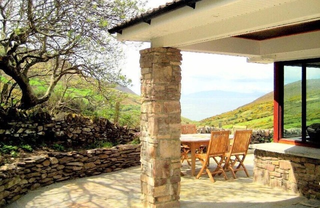 Cómoda casa con vistas al mar ya la montaña