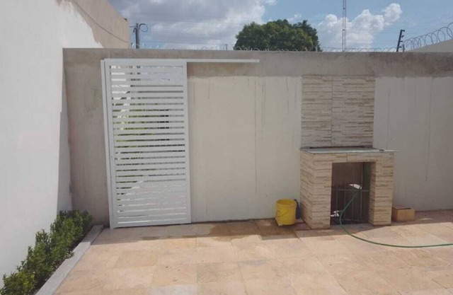 Comfortable house for leisure or accommodation