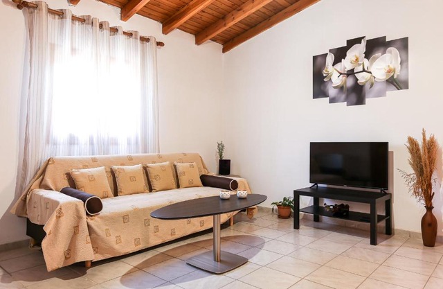 Comfortable house in quiet area in Chania