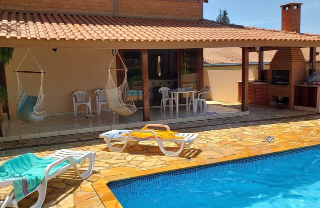 Cómoda casa en Presa Jurumirim - Itaí / Avaré