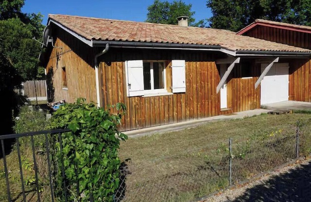 Comfortable House With Nice Garden In Audenge
