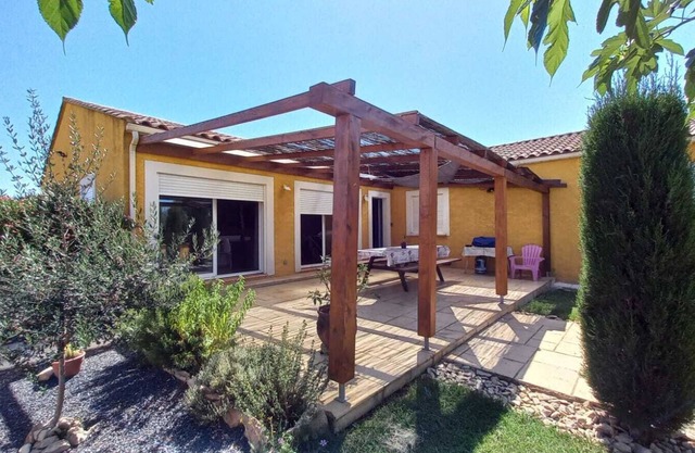 Cómoda casa con piscina