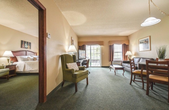 Comfortable Island Room – Perfect for a Relaxing Weekend Getaway