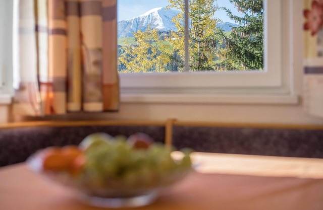 Cómodo apartamento "Treyer 3 Typ B" con vistas a la montaña, balcón y jardín