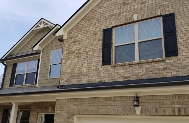 Comfortable rooms in a house - close to downtown Atlanta and hw (I-85 and I-285)