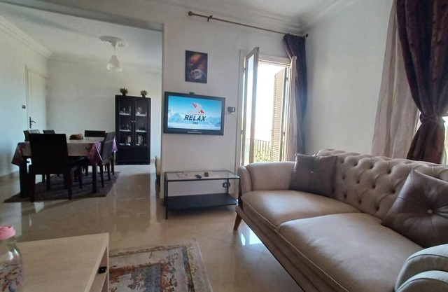 comfortable, safty place and strategic location,near to ein shams and elazhar University, 150 meter to Technical milatry college and Medical college