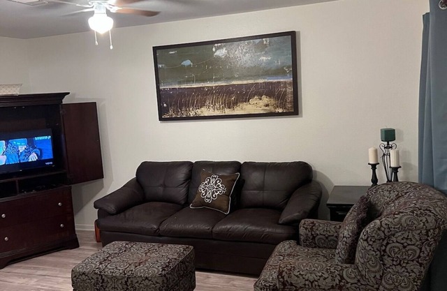 Comfortable Spacious 3 Bedroom Rural