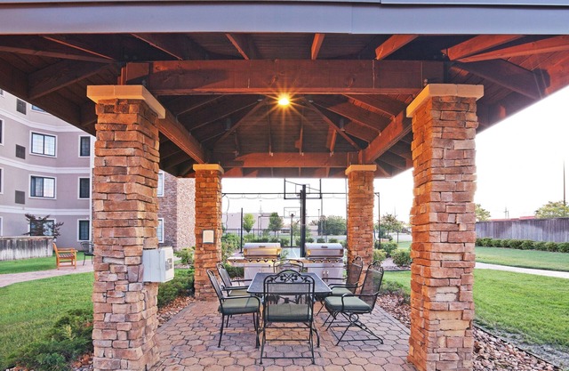 Comfortable Suite in Tulsa | FREE Breakfast + Fitness Center + Seasonal Outdoor Pool