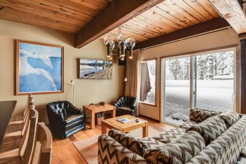 Comfy Alpine Meadows Endless fun