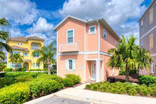 Comfy Cottage With Hot Tub Near Disney With Margaritaville Resort & Island H2O Access - 8029Sb