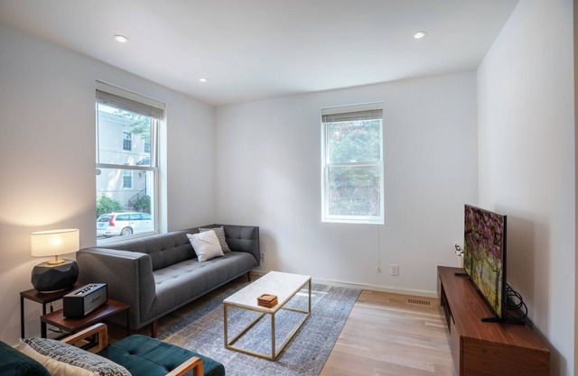 Comfy Georgetown 1BR w/ bike storage near Waterfront by Blueground