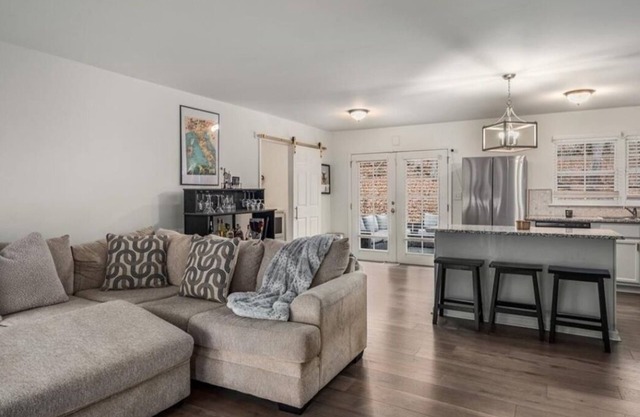 Comfy Little Hideaway