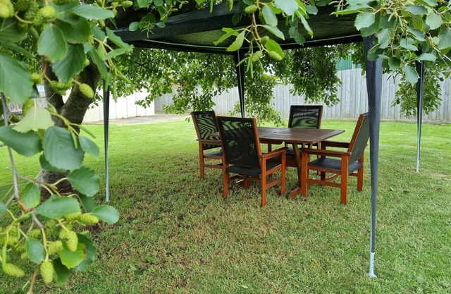 Comfy Ocean Getaway with Boat or Caravan Space & Unlimited Wi-Fi & Netlfix!!!!!