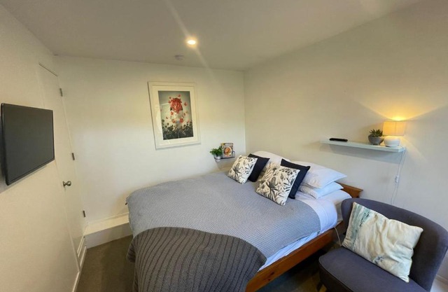 Comfy Private Studio