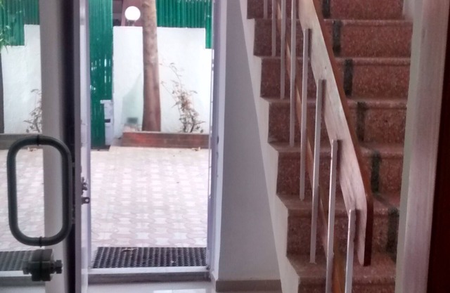 Cómodo bungalow rústico con aire acondicionado