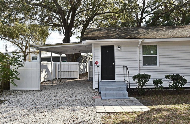 Comfy Studio Apartment Near Downtown and Disney
