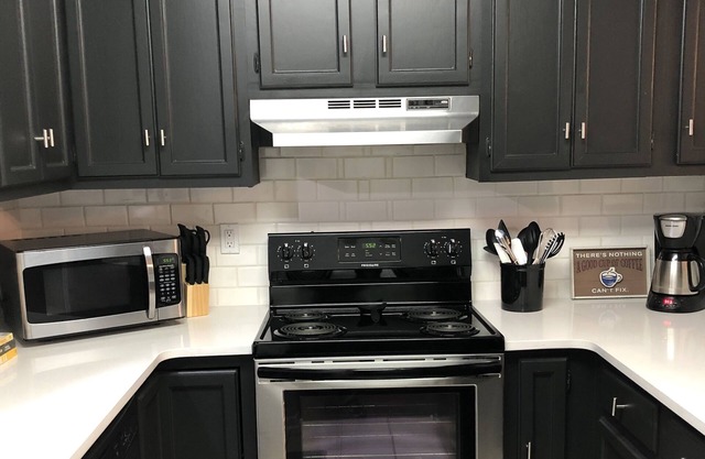 Comfy, Updated, Convenient Condo Great for a Group or Family