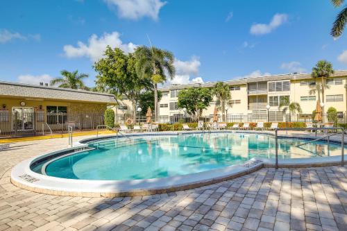 Community Pool Lauderhill Vacation Rental