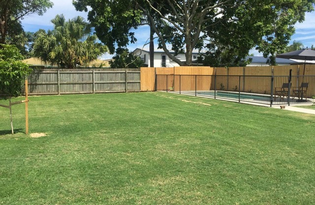 Casa familiar compacta con piscina en South Mackay