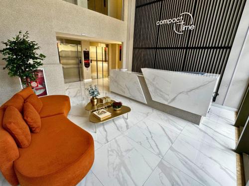 Compact Time by Holiday Stays