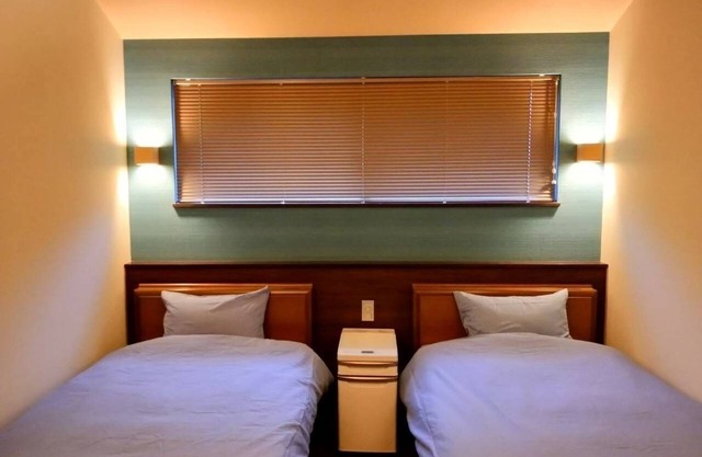 Compact twin / Sado Niigata